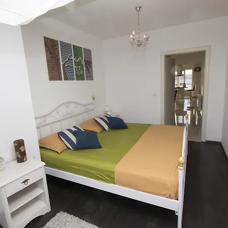 Mate Apartment Omiš